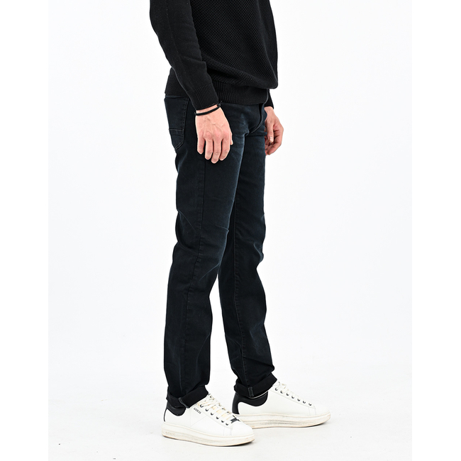 Product PRE END Robbie 2070 base image