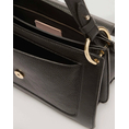 Product COCCINELLE ΤΣΑΝΤΑ   (Διαστάσεις:18 x 30 x 10  εκ.) thumbnail image