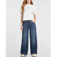 Product GUESS JEANS GJ SS CN BOXY EMBRO LOGO TEE WOMEN'S T-SHIRT thumbnail image