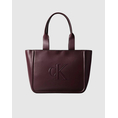 Product CALVIN KLEIN RAISED CK MEDIUM TOTE (Διαστάσεις: 33 x 27.5 x 15εκ.) thumbnail image
