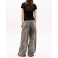Product TOMMY JEANS TJW SLIM SCRIPT LABEL SS TEE EXT thumbnail image