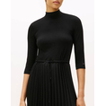 Product TOMMY HILFIGER SLIM 5X2 RIB MIX MIDI DRS thumbnail image