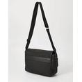 Product LACOSTE ΤΣΑΝΤΑ MESSENGER BAG (Διαστάσεις: 9 x 28 x 21 εκ.) thumbnail image