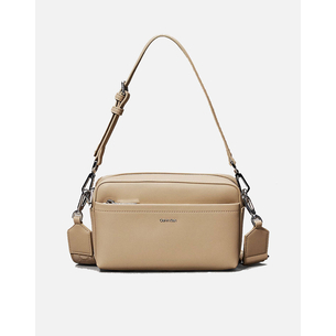 Product CALVIN KLEIN JEANS CK MUST CONVERTIBLE CAMERA BAG (Διαστάσεις: 21.5 x 16.5 x 5εκ.) base image
