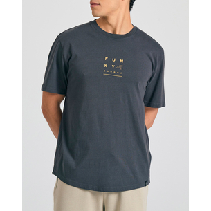 Product FUNKY BUDDHA Ανδρική Μπλούζα Κοντό Μανίκι Με Τύπωμα base image