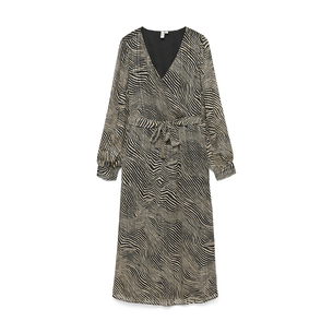 Product VERO MODA VMGEBRA GEDNA LS 7/8 DRESS WVN BTQ GA base image