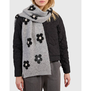 Product MOLLY BRACKEN LADIES KNITTED SCARF base image