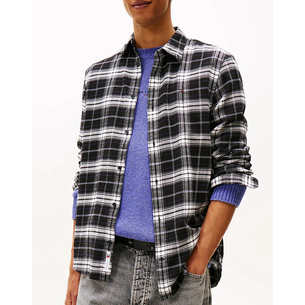 Product TOMMY JEANS TJM REG FLANNEL CHECK SHIRT EXT base image