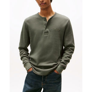 Product TOMMY JEANS TJM SLIM WAFFLE SCRIPT HENLEY base image