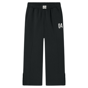 Product NAME IT NKFODIKA NREG WIDE SWE PANT BRU BF base image