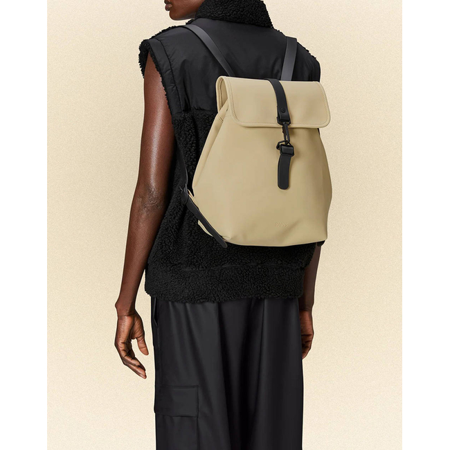 Product RAINS Bucket Backpack W3 (Dimensions: 30 x 25 x 17 cm) base image