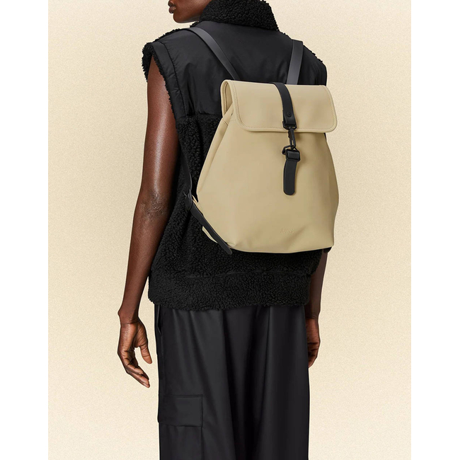 Product RAINS Bucket Backpack W3 (Dimensions: 30 x 25 x 17 cm) base image