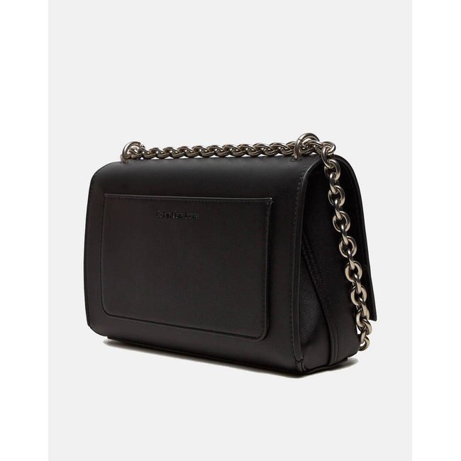 Product CALVIN KLEIN JEANS SCULPTED EW FLAP W/CHAIN25 MONO (Διαστάσεις: 25 x 16 x 6.5 εκ.) base image
