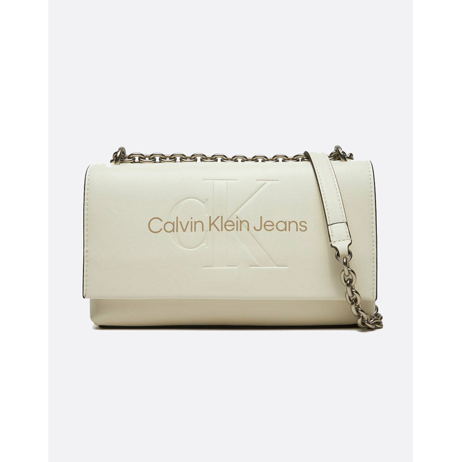 Product CALVIN KLEIN JEANS SCULPTED EW FLAP W/CHAIN25 MONO (Διαστάσεις: 25 x 16 x 6.5 εκ.) base image