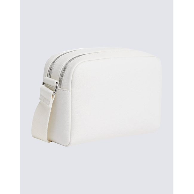 Product CALVIN KLEIN OVER WEBBING CAMERA BAG21 PU (Διαστάσεις: 21 x 16 x 9 εκ.) base image