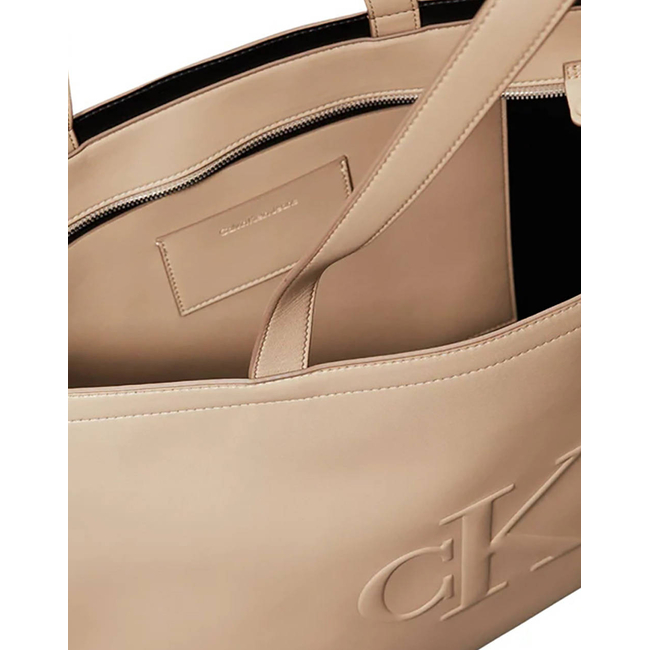 Product CALVIN KLEIN SCULPTED SLIM TOTE34 base image