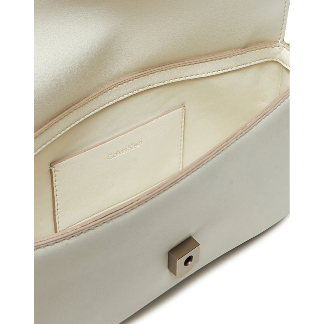 Product CALVIN KLEIN SCULPTED FLAP SHOULDER POUCH25 (Dimensions: 14 x 24.5 x 4cm.) base image