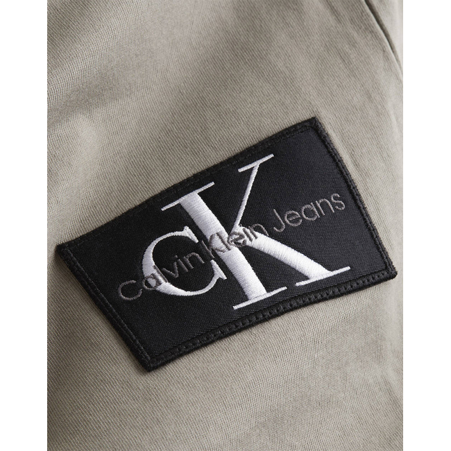 Product CALVIN KLEIN BADGE ROUND HEM TEE base image