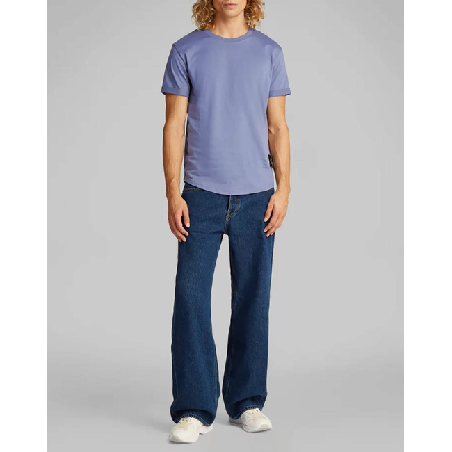Product CALVIN KLEIN JEANS BADGE ROUND HEM TEE base image