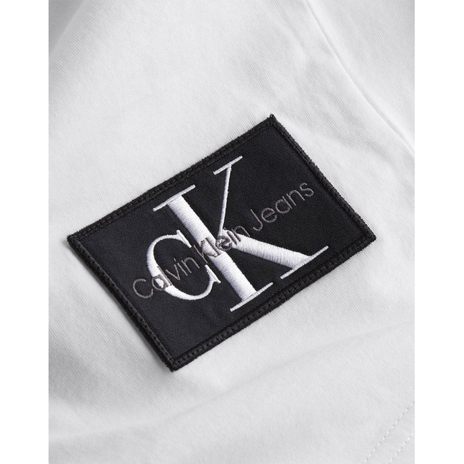 Product CALVIN KLEIN BADGE ROUND HEM TEE base image