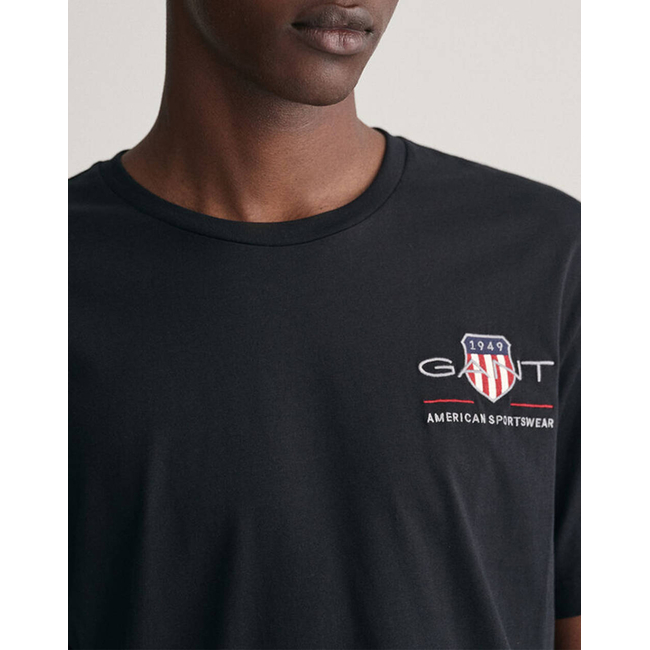 Product GANT REG ARCHIVE SHIELD EMB SS T-SHIRT base image