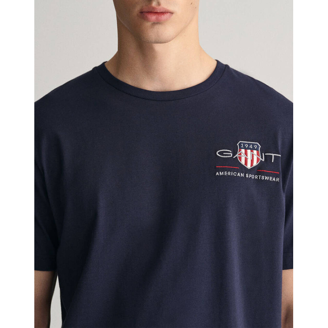 Product GANT REG ARCHIVE SHIELD EMB SS T-SHIRT base image