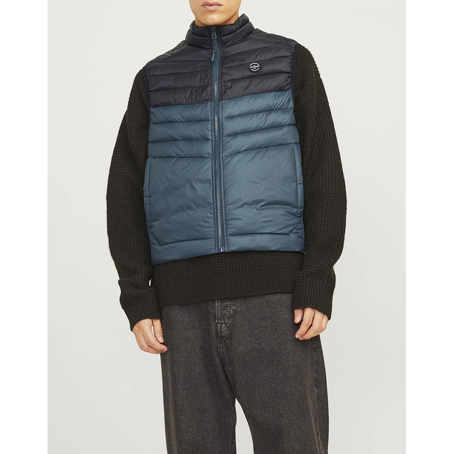 Product JACK&JONES JJESPRINT BODYWARMER COLLAR NOOS base image