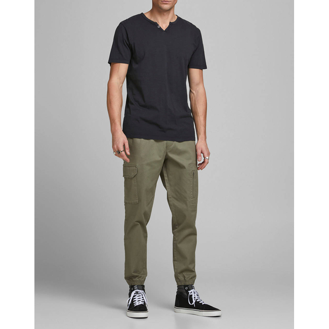 Product JACK&JONES JJESPLIT NECK TEE base image