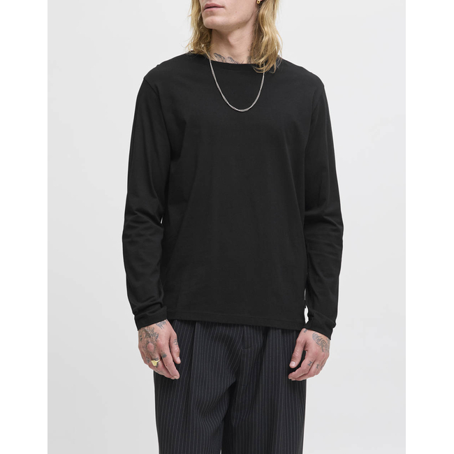 Product JACK&JONES JJEORGANIC BASIC TEE LS O-NECK NOOS base image
