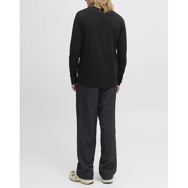 Product JACK&JONES JJEORGANIC BASIC TEE LS O-NECK NOOS base image
