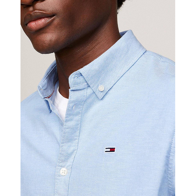 Product TOMMY JEANS TJM SLIM STRETCH OXFORD SHIRT base image