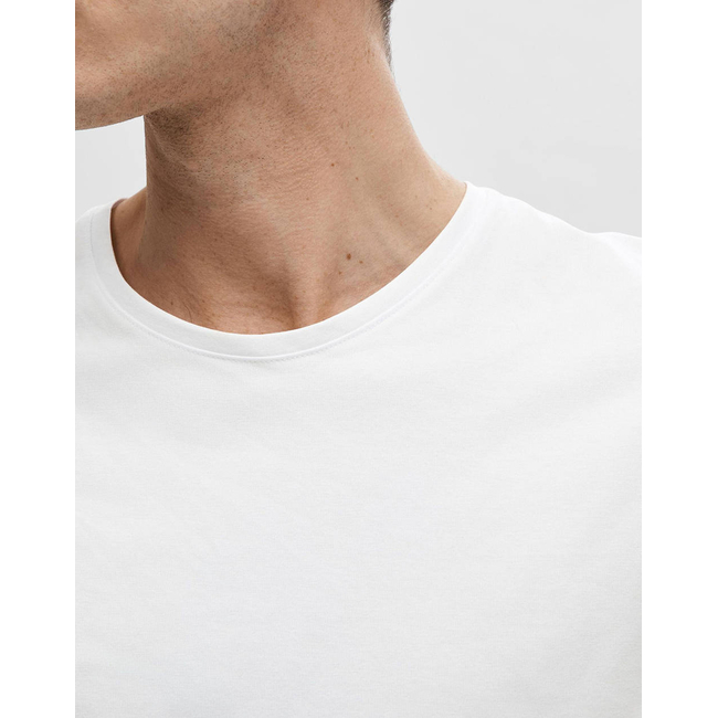 Product SELECTED SLHNEWPIMA SS O-NECK TEE NOOS base image