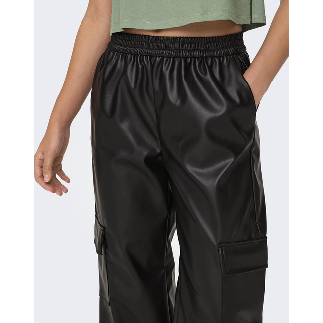 Product ONLY ONLFADUMA-TANA MW FAUX LEA CARGO CC PNT base image