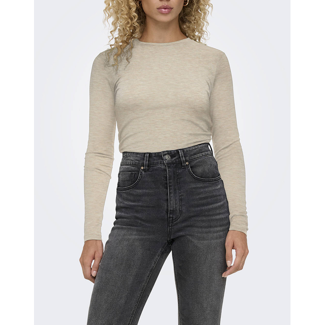 Product ONLY ONLSIA L/S O-NECK TOP BOX JRS base image