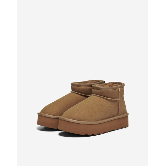 Product ONLY ONLFELICIA TEDDY LINED PLATFORM BOOT base image