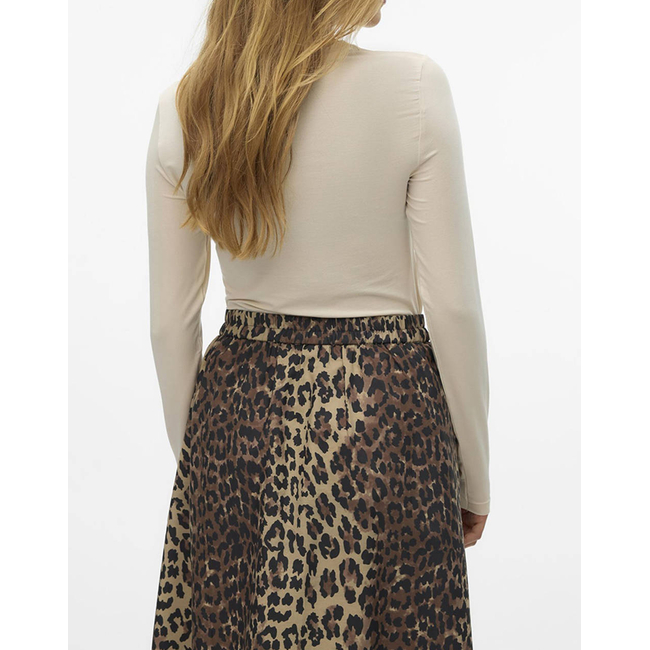 Product VERO MODA VMFIONA LS O-NECK TOP VMA base image