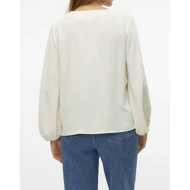 Product VERO MODA VMOLIVIA L/S V-NECK TOP WVN BTQ GA base image