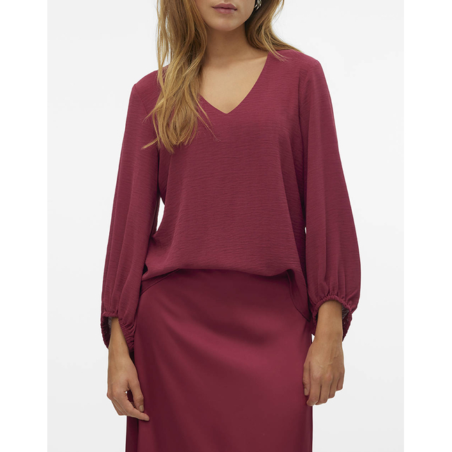 Product VERO MODA VMOLIVIA L/S V-NECK TOP WVN BTQ GA base image