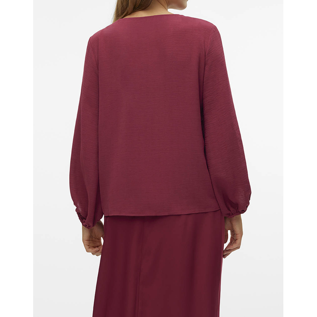 Product VERO MODA VMOLIVIA L/S V-NECK TOP WVN BTQ GA base image