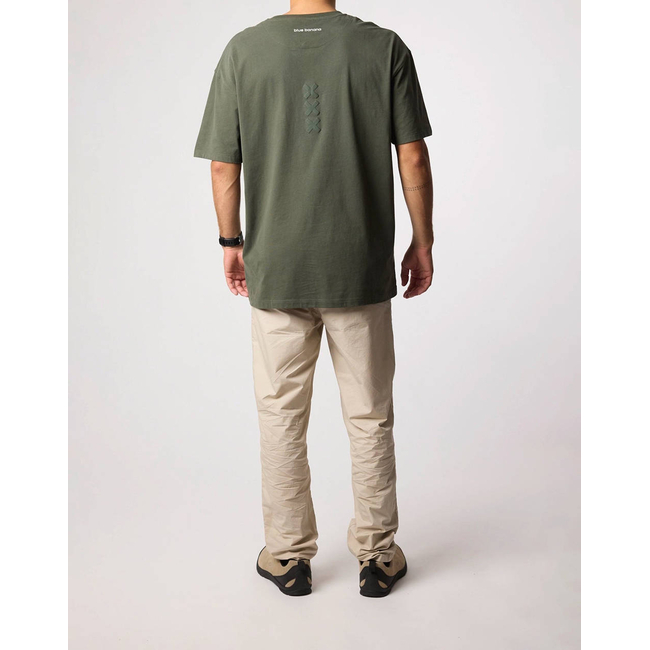 Product BLUE BANANA KHAKI BONFIRE TEE / ΚΟΝΤΟΜΑΝΙΚΟ base image