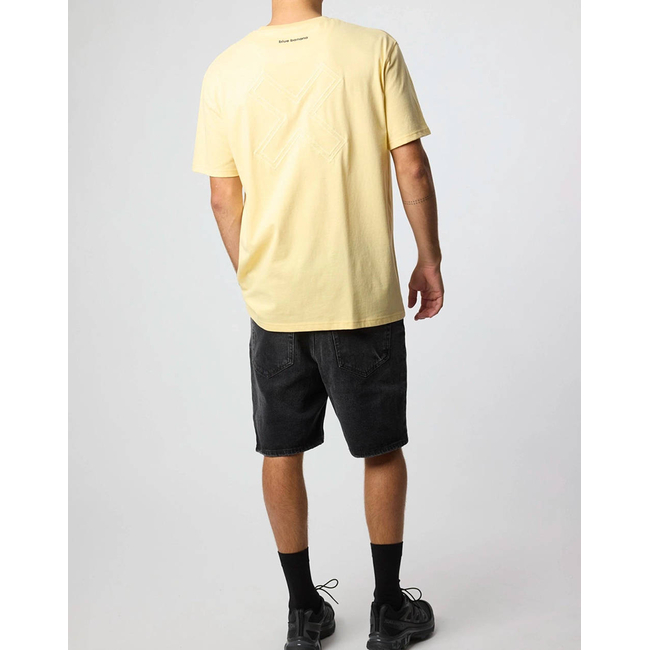 Product BLUE BANANA LIGHT YELLOW REEF TEE / ΚΟΝΤΟΜΑΝΙΚΟ base image