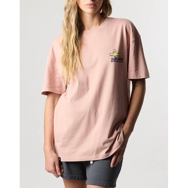 Product BLUE BANANA PEACH TOURS TEE / ΚΟΝΤΟΜΑΝΙΚΟ base image