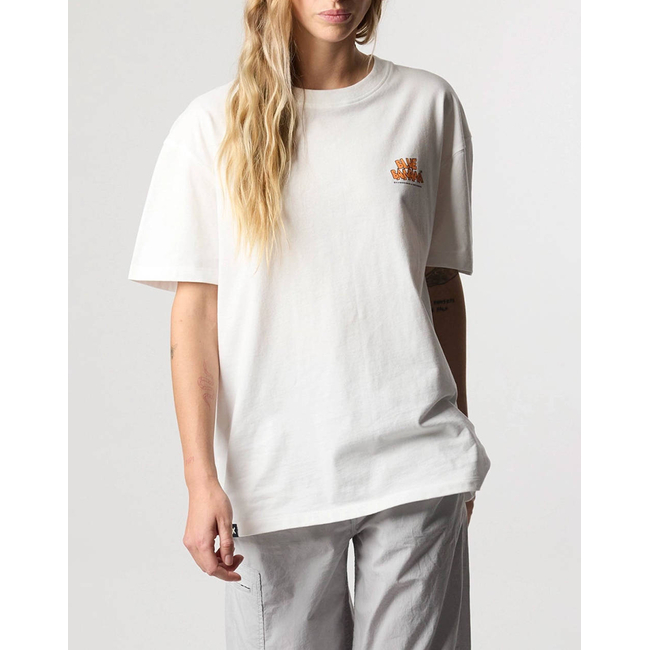 Product BLUE BANANA WHITE POT TEE / ΚΟΝΤΟΜΑΝΙΚΟ base image