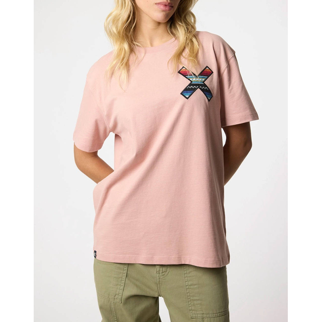 Product BLUE BANANA PEACH CLASSIC TEE / ΚΟΝΤΟΜΑΝΙΚΟ base image