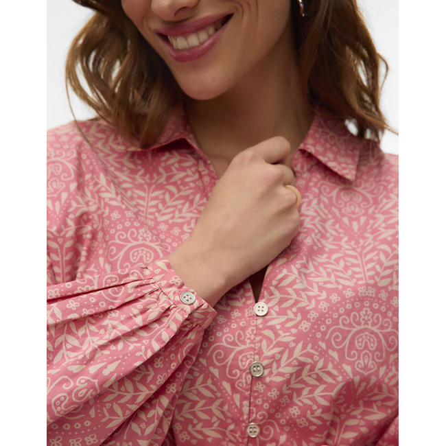 Product AWARE BY VERO MODA VMPAMMI LS V-NECK TOP VMA base image