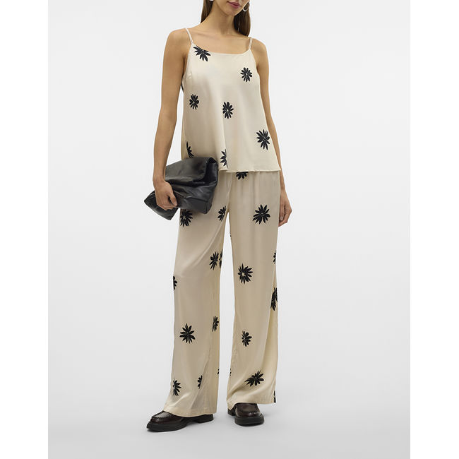 Product AWARE BY VERO MODA VMROE SL STRAP TOP VMA base image