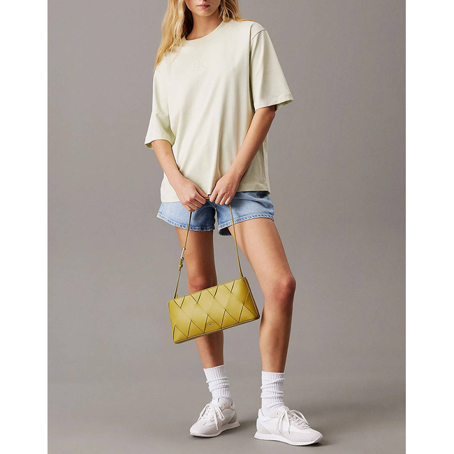 Product CALVIN KLEIN JEANS 90s DENIM SHORT base image
