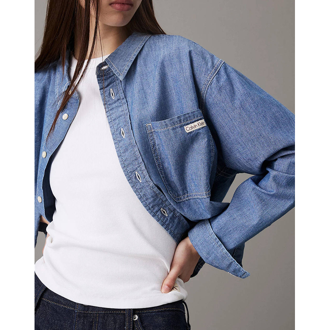 Product CALVIN KLEIN JEANS CROPPED DAD DENIM SHIRT base image