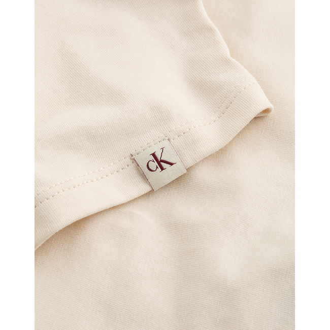 Product CALVIN KLEIN JEANS CLEAN CROPPED SHORT SLEEVE TEE base image