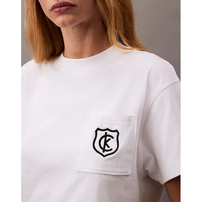 Product CALVIN KLEIN JEANS SS BOXY CK CREST CROP POCKET TEE base image